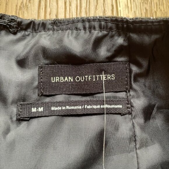 NWT Urban Outfitters Gold and Black Metallic Jacquard Skirt Size Medium - Picture 5 of 5